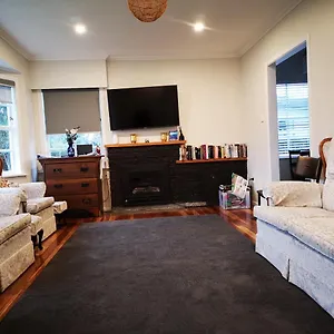 Holiday home Cheerful 4 Bedroom, Rotorua