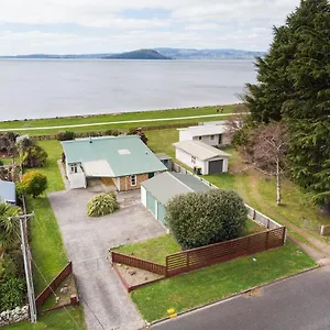 Holiday home Daydream House, Sunrise, Sunset Views Across, Rotorua